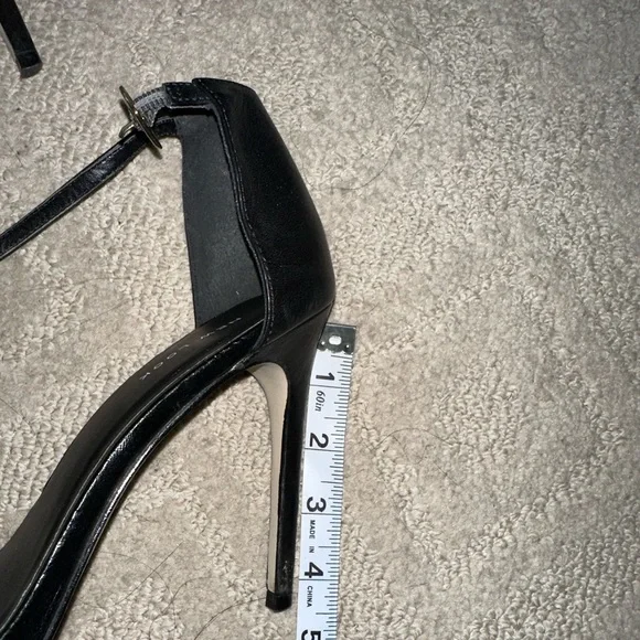 Sleek Blk Sandal - 8UK/42 EU (fits like US10) - Picture 4 of 6